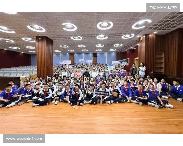 阿美中国锦标赛推动高尔夫进校园，斯卡普诺德与科万与学生互动