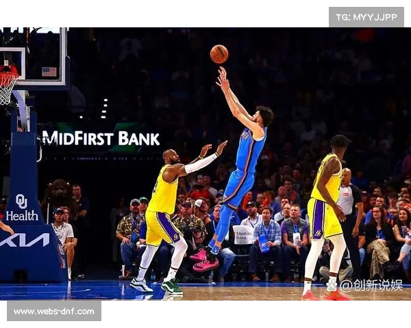 雷霆半场领先勇士15分,霍姆格伦三分4投全中 雷霆半场领先勇士15分,霍姆格伦三分4投全中