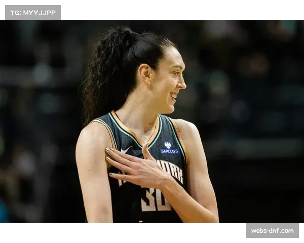 纽约自由人官方宣布与布莉安娜-斯图尔特完成三年顶薪续约